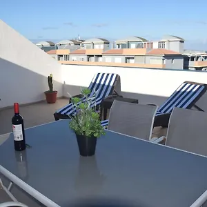 https://descansa-junto-al-mar-puertito-de-gimar.tenerifehoteles.net