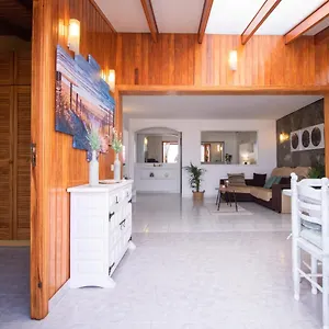 https://bungalow-los-tulipanes.in-canary-islands.com